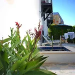 Emelce Apartmanhotel