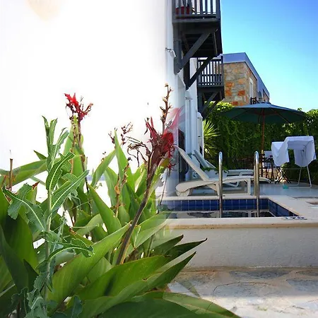 Emelce Apart Aparthotel