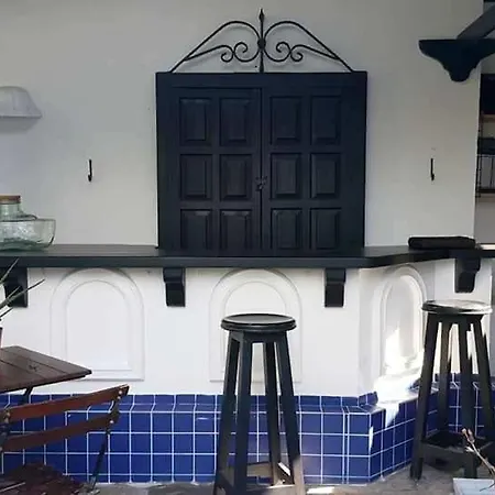 Emelce Aparthotel 3*