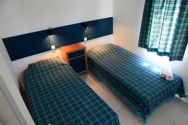 아파트호텔 에멜체 3*