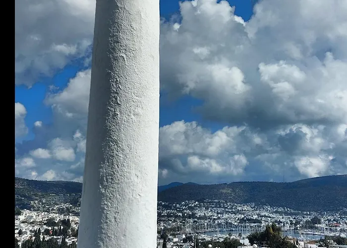 에멜체 아파트호텔 3*