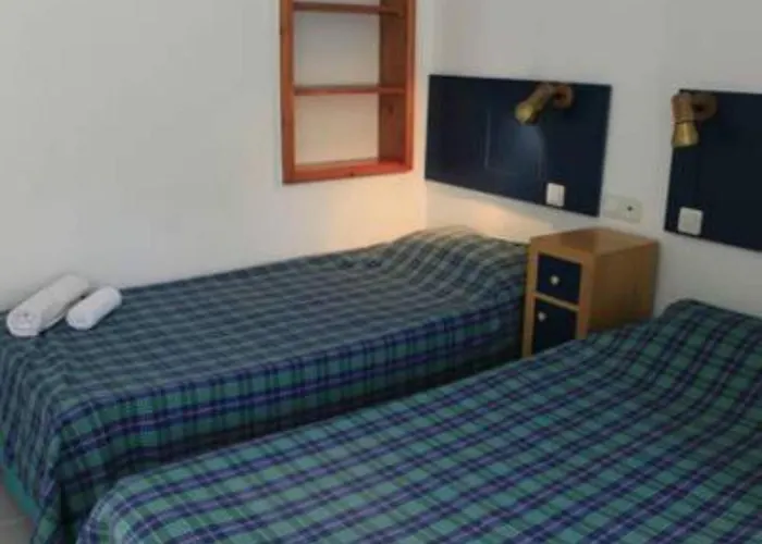 에멜체 아파트호텔 3*