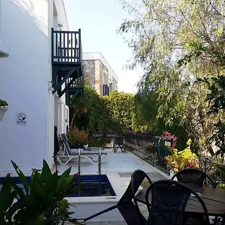 Emelce Ξενοδοχείο με διαμερίσματα Αλικαρνασσός