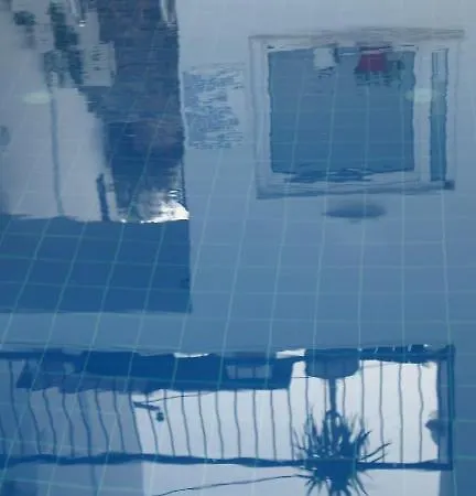 Emelce Αλικαρνασσός