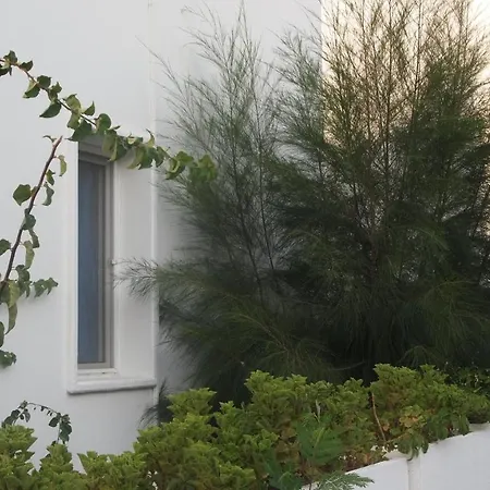 Ξενοδοχείο με διαμερίσματα Emelce